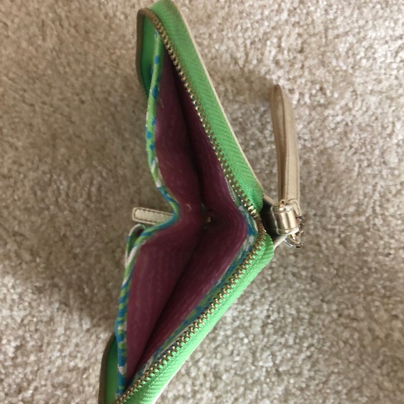 Lily Pulitzer Wallet - Picture 4 of 6